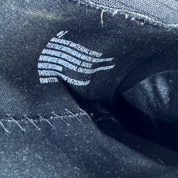 Black Slip-on Combat Boots, Lug Sole, Women’s Size 8.5 - Picture 3 of 4